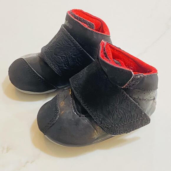 y2k Jordan Shoes Infant Size 1C y2k Black Crib Booties Jumpman 310623-001 hook - Picture 1 of 9